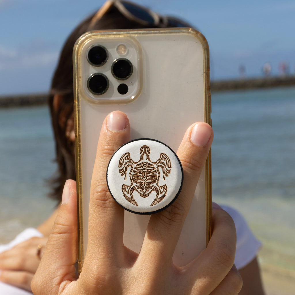 Honu Rounded Wood Phone Grip